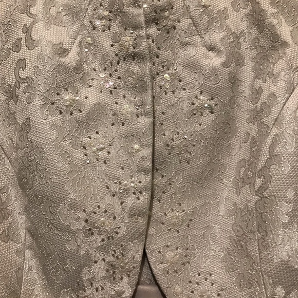 Dress, evening or wedding - Picture 2 of 8